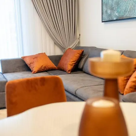 Apartment In 100m To The Sea